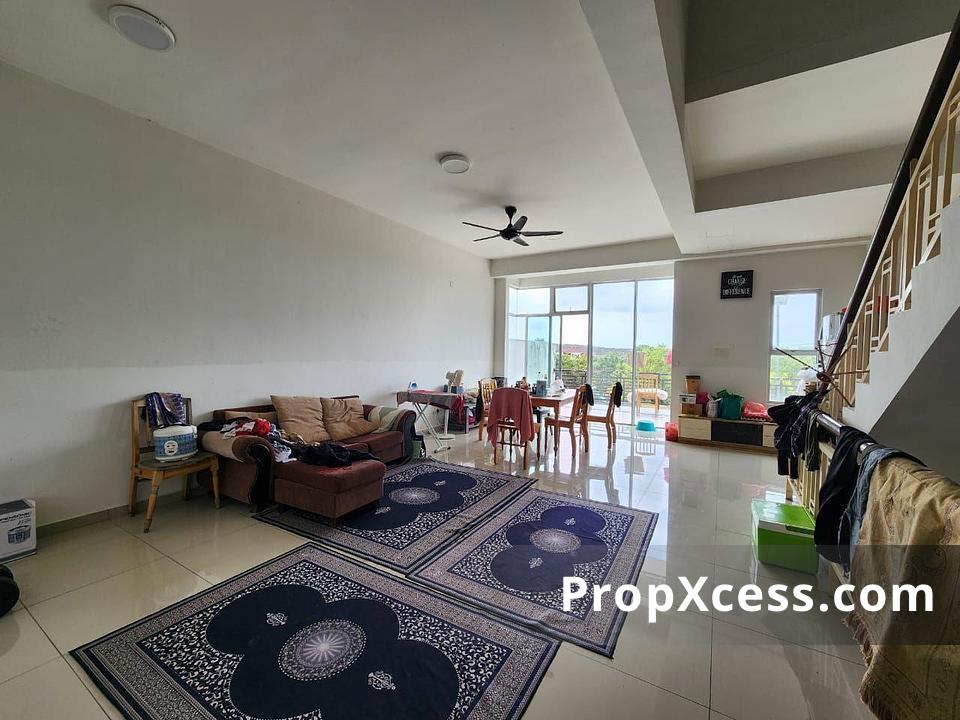 4-Bedroom Terrace / Link for sale in Johor photo 5