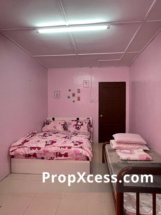 4-Bedroom Terrace / Link for rent in Kelantan photo 8