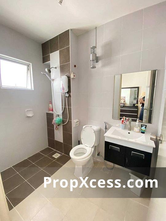 4-Bedroom Terrace / Link for sale in Iskandar Puteri, Johor photo 28
