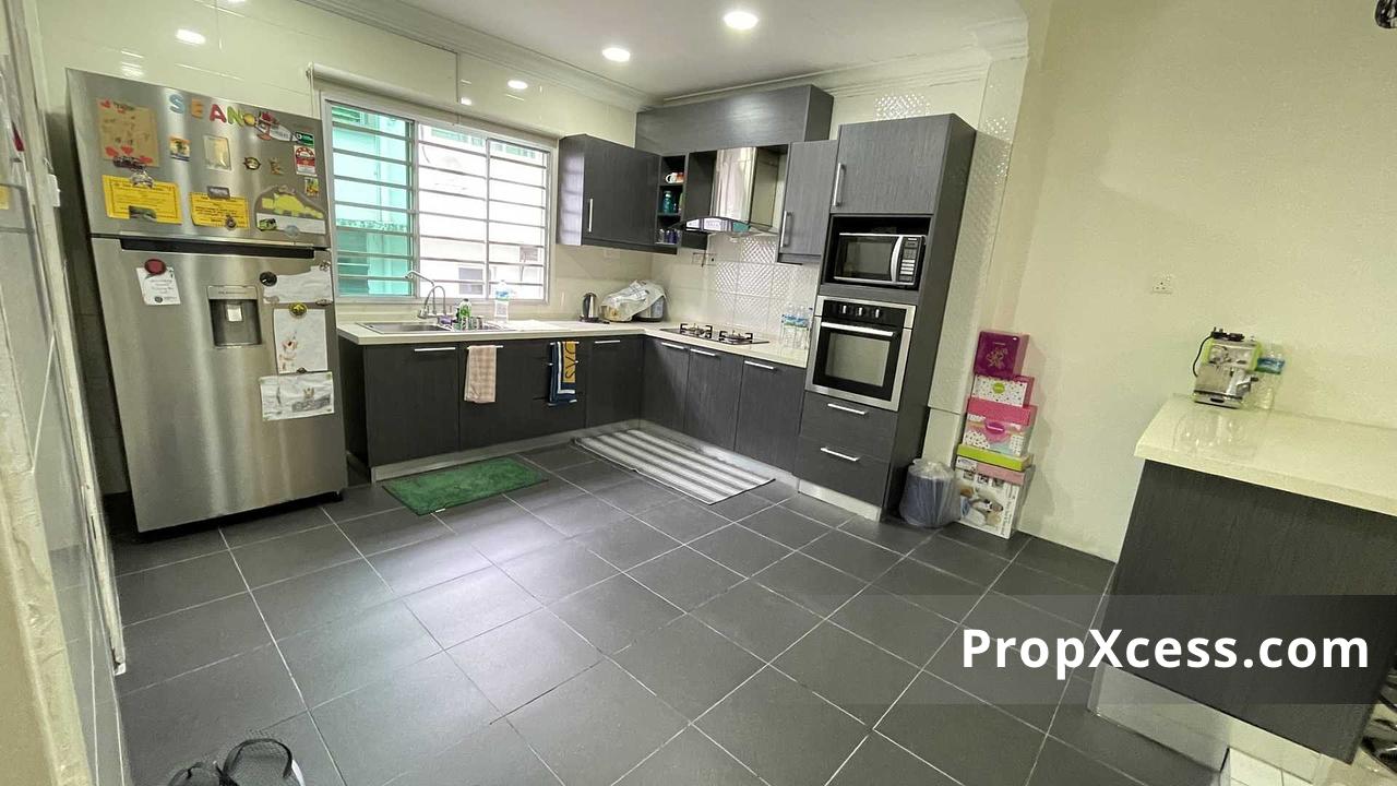 4-Bedroom Terrace / Link for sale in Kota Kinabalu, Sabah photo 3