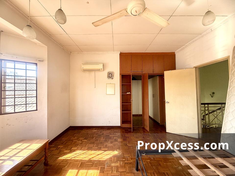 4-Bedroom Terrace / Link for sale in Selangor photo 10