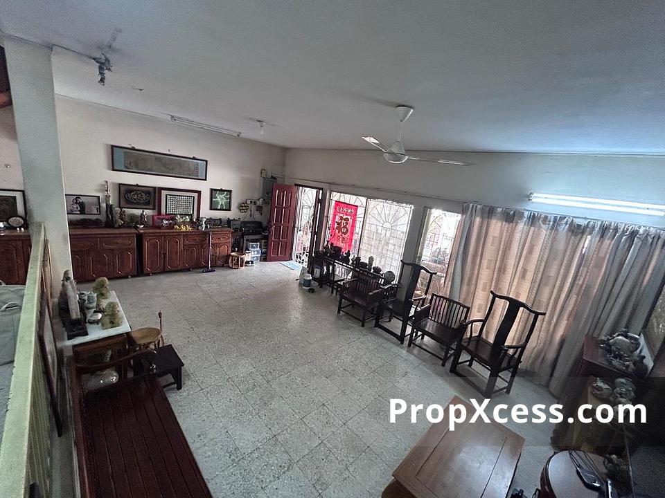 5-Bedroom Terrace / Link for sale in Petaling Jaya, Selangor photo 1