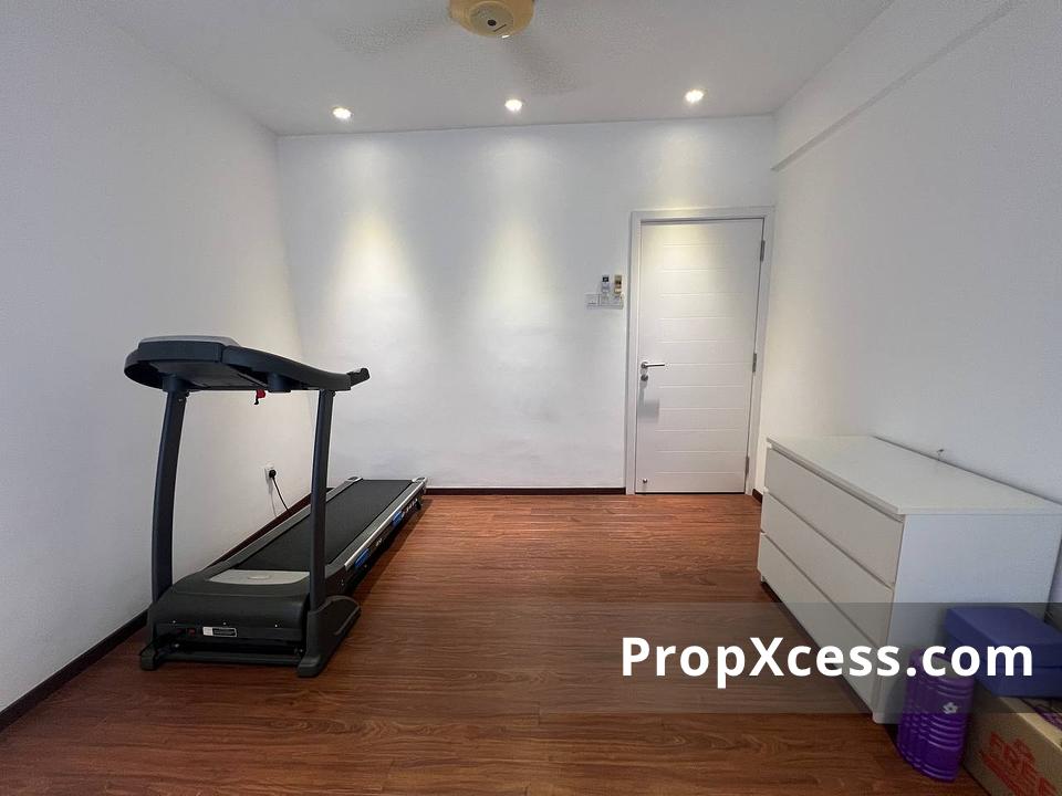 5-Bedroom Terrace / Link for sale in Kuala Lumpur photo 13
