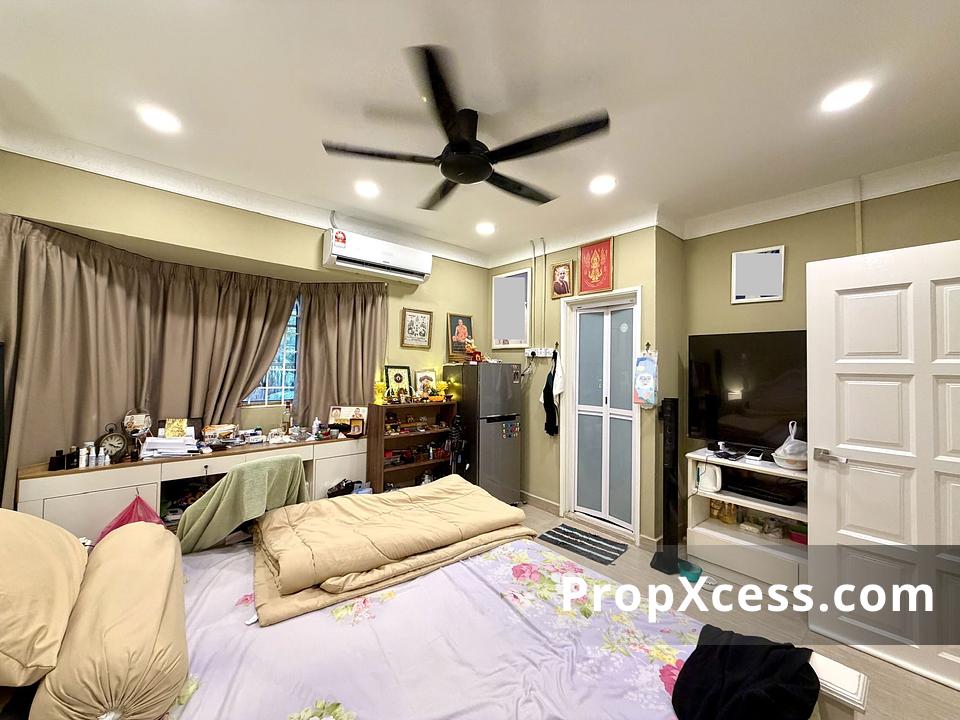 3-Bedroom Terrace / Link for sale in Selangor photo 9