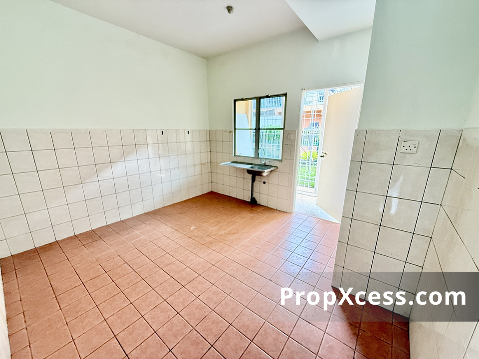 4-Bedroom Terrace / Link for sale in Kota Kinabalu, Sabah photo 6