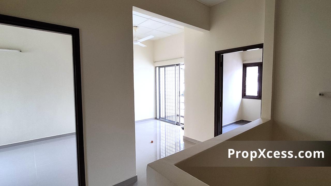 4-Bedroom Terrace / Link for rent in Subang Jaya, Selangor photo 1