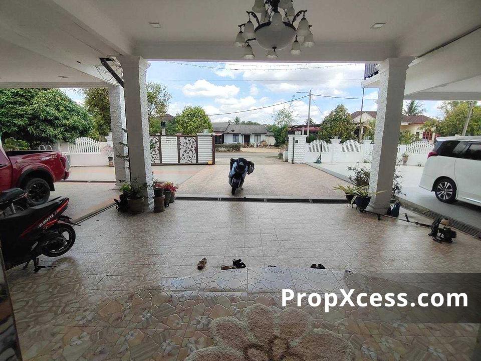 8-Bedroom Bungalow / Detached for sale in Kelantan photo 4