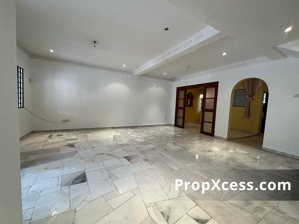 4-Bedroom Terrace / Link for sale in Selangor photo 2