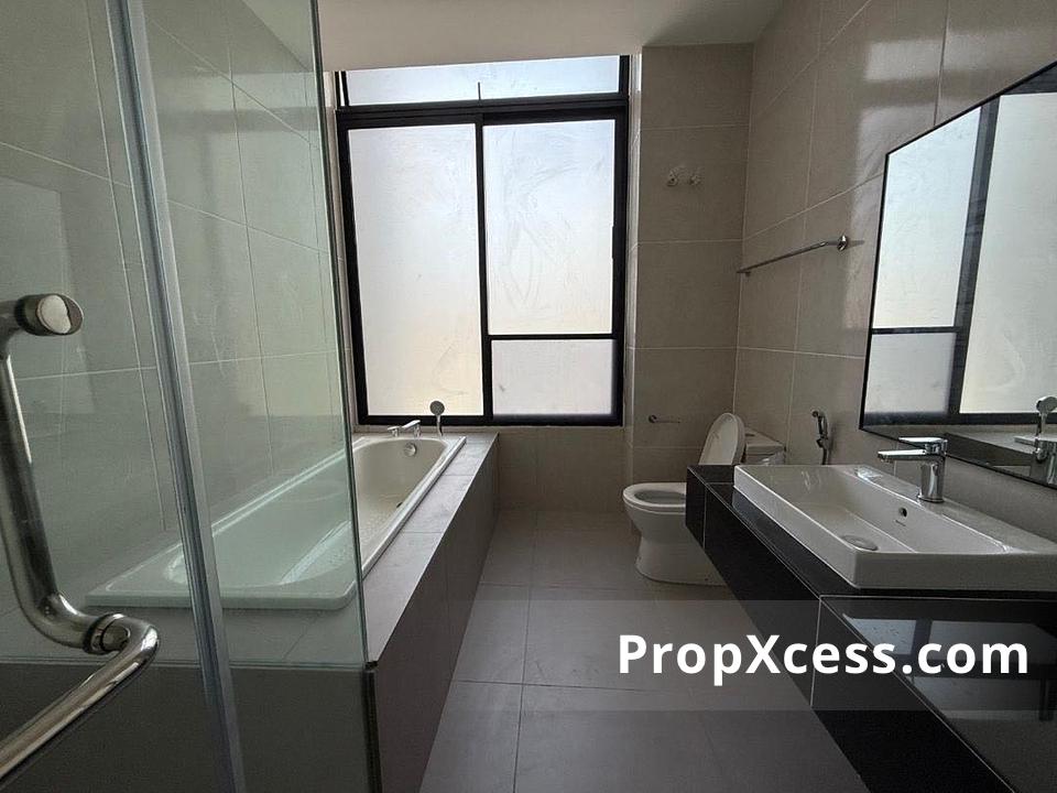4-Bedroom Terrace / Link for sale in Iskandar Puteri, Johor