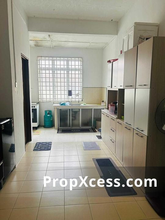 4-Bedroom Terrace / Link for rent in Kelantan photo 3