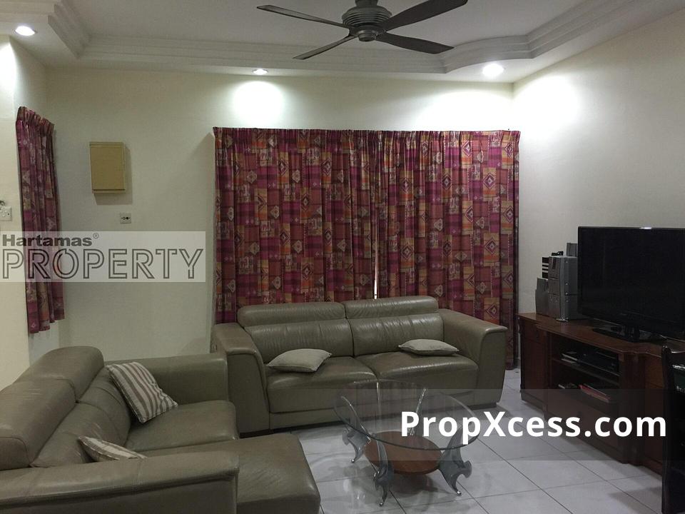 5-Bedroom Terrace / Link for rent in Bandar Utama, Petaling Jaya, Selangor
