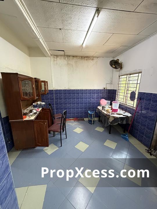 4-Bedroom Terrace / Link for sale in Johor photo 6