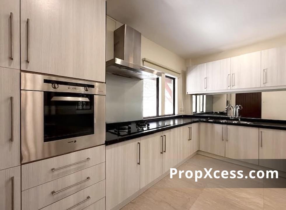 6-Bedroom Semi-Detached for sale in Sri Hartamas, Kuala Lumpur photo 3
