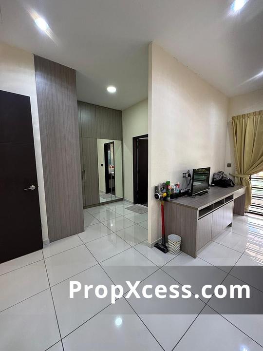 4-Bedroom Terrace / Link for sale in Iskandar Puteri, Johor