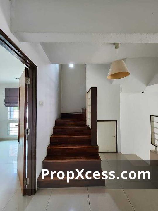 5-Bedroom Terrace / Link for sale in Kuala Lumpur photo 7