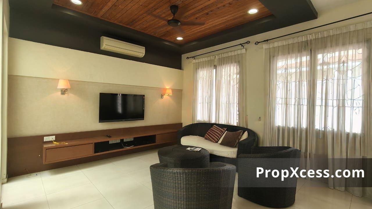 6-Bedroom Terrace / Link for sale in Penang