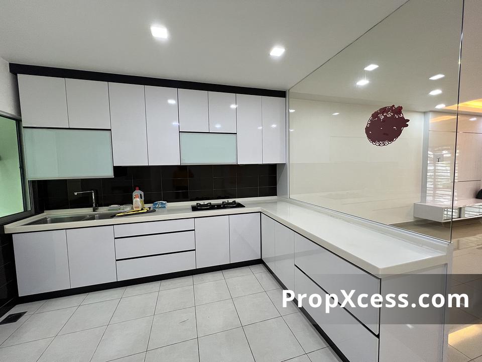 4-Bedroom Terrace / Link for sale in Johor Bahru, Johor photo 5
