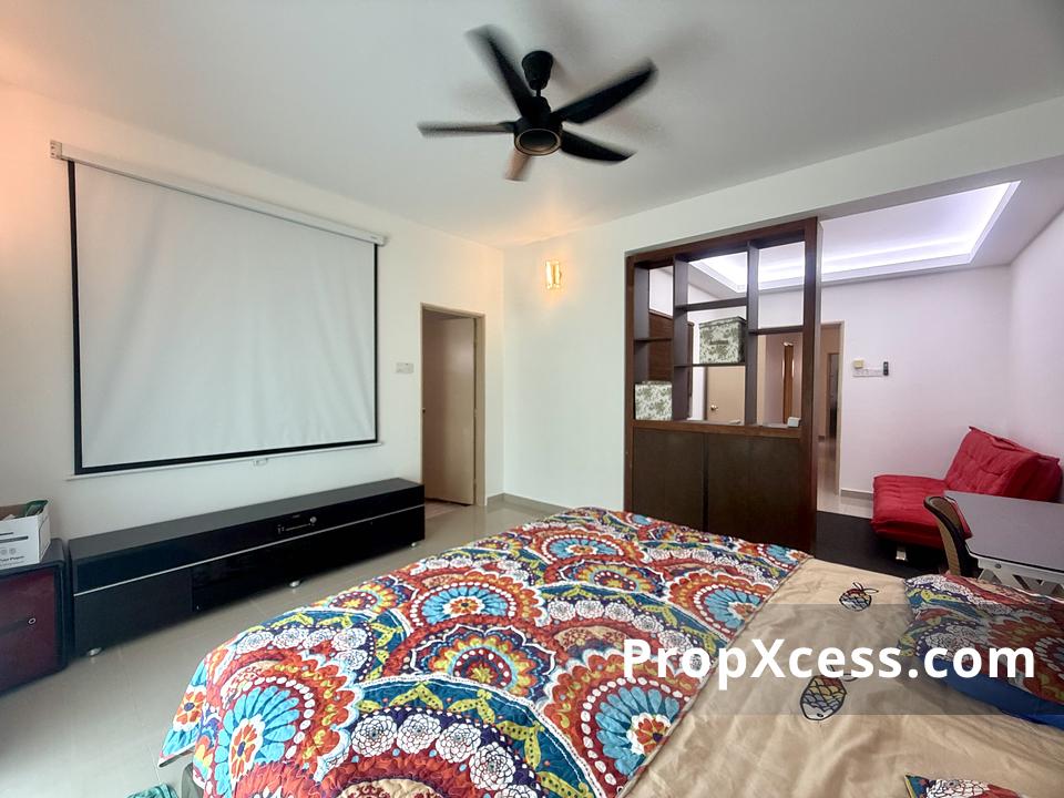 4-Bedroom Terrace / Link for sale in Seri Kembangan (Serdang), Selangor photo 9