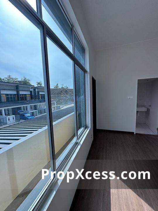 4-Bedroom Terrace / Link for sale in Kota Kinabalu, Sabah