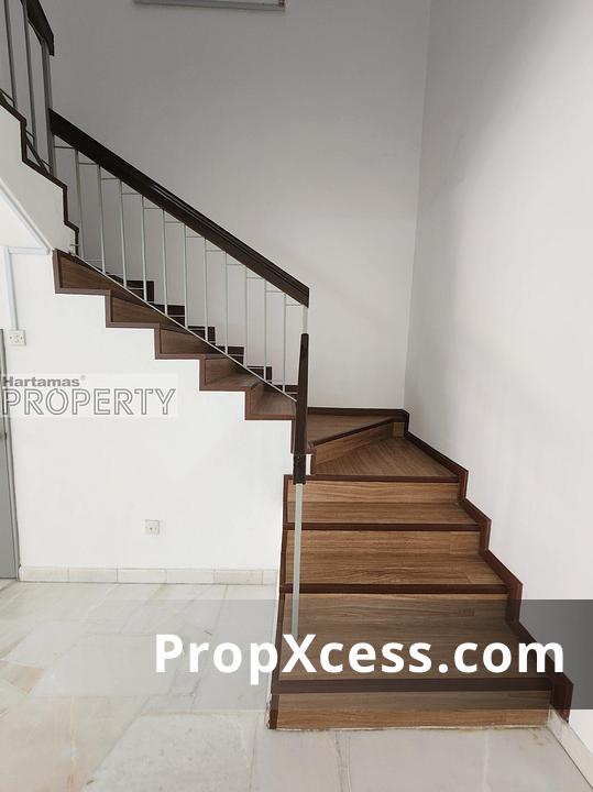 4-Bedroom Terrace / Link for rent in Bandar Utama, Petaling Jaya, Selangor