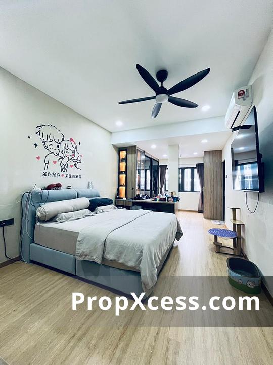 5-Bedroom Terrace / Link for sale in Kuala Lumpur photo 5