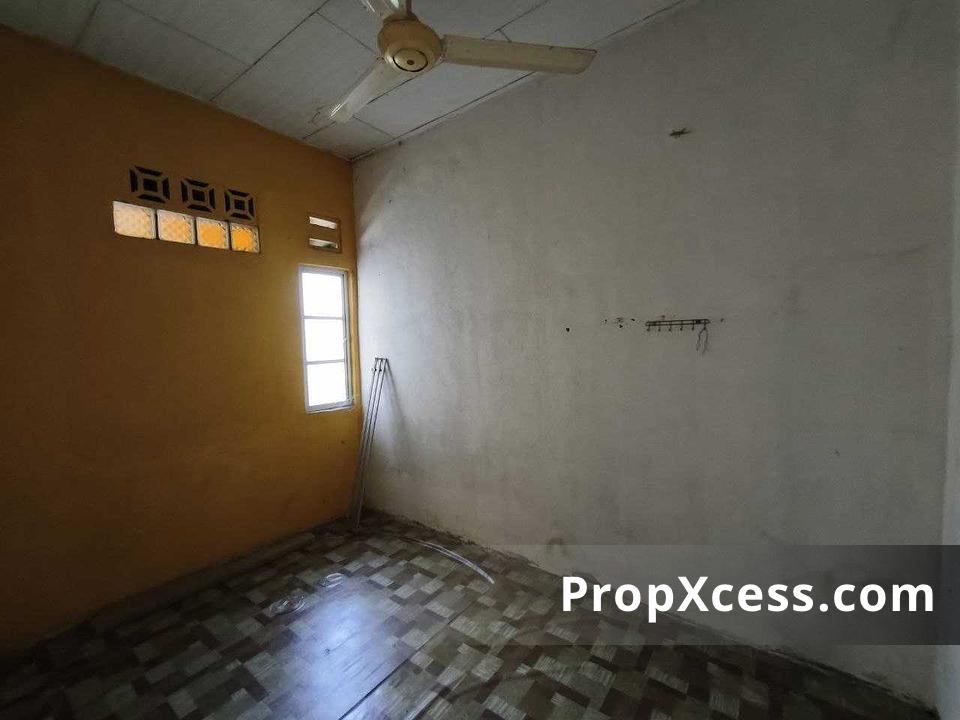 4-Bedroom Terrace / Link for sale in Kelantan photo 8