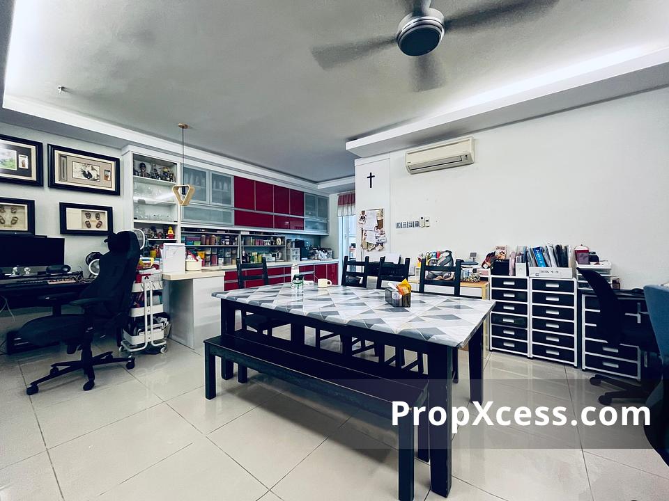 5-Bedroom Terrace / Link for sale in Kuala Lumpur photo 9