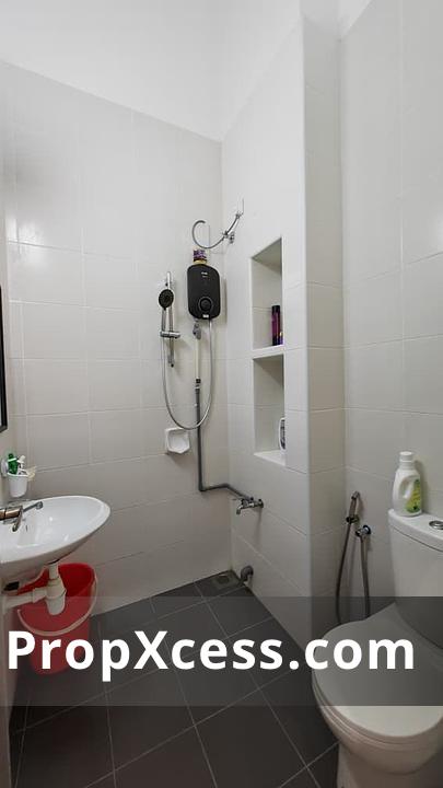 4-Bedroom Terrace / Link for sale in Johor Bahru, Johor photo 13