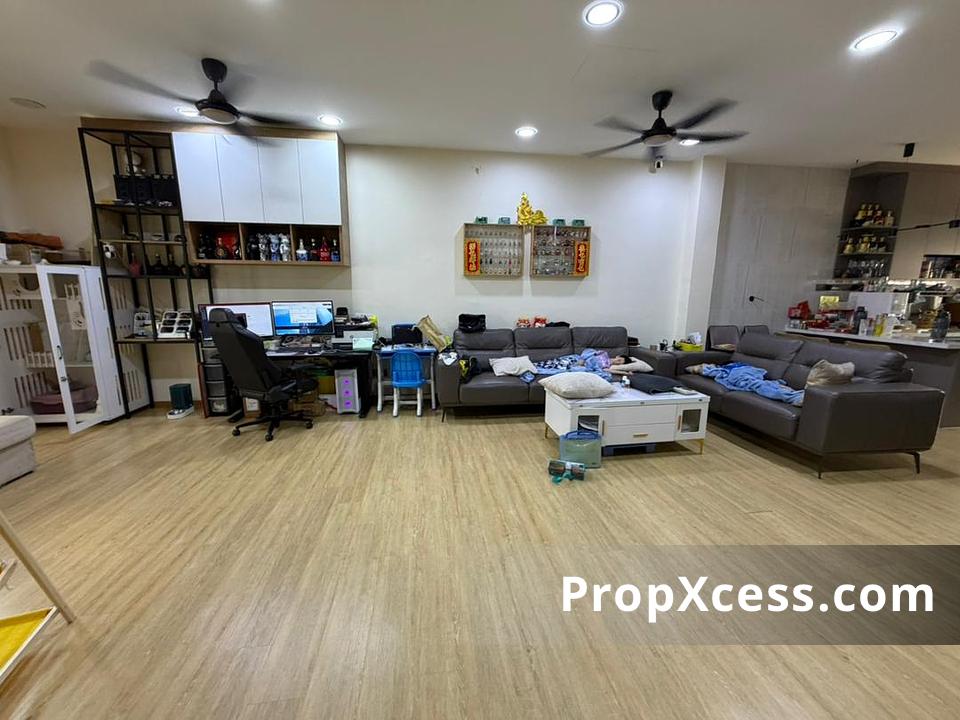 5-Bedroom Terrace / Link for sale in Kuala Lumpur photo 10