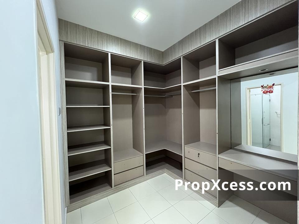 4-Bedroom Terrace / Link for sale in Johor Bahru, Johor photo 14