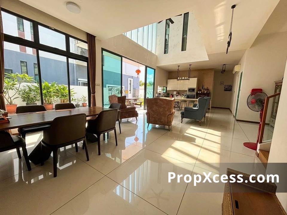 5-Bedroom Bungalow / Detached for sale in Johor photo 5
