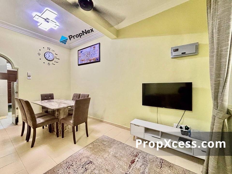 4-Bedroom Terrace / Link for sale in Kelantan photo 2