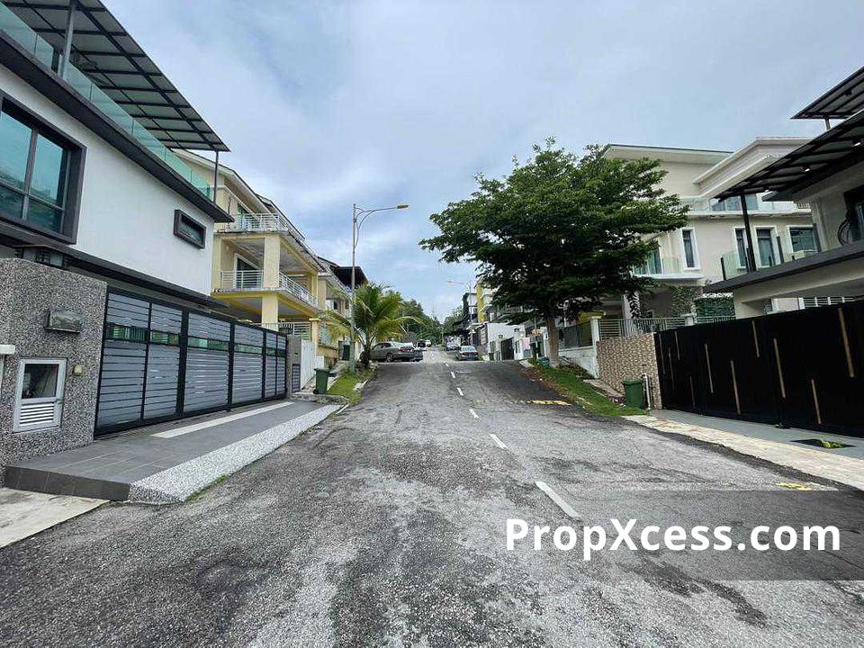 5-Bedroom Semi-Detached for sale in Selangor photo 2