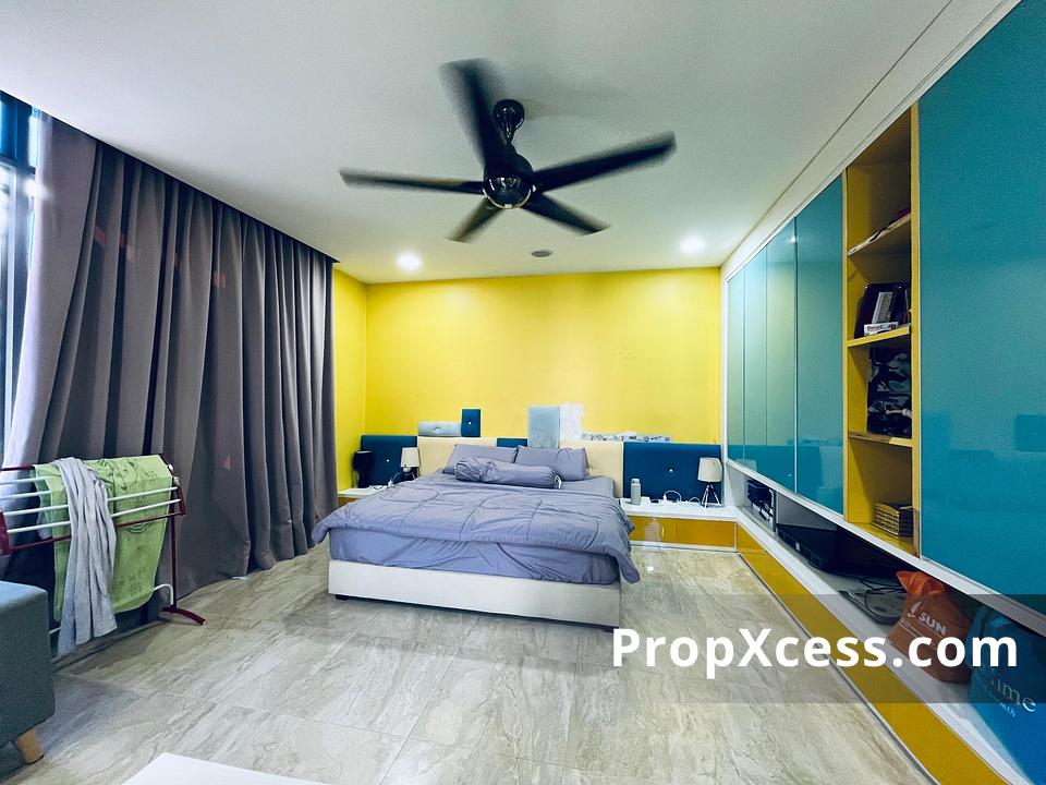 5-Bedroom Terrace / Link for sale in Kuala Lumpur photo 5