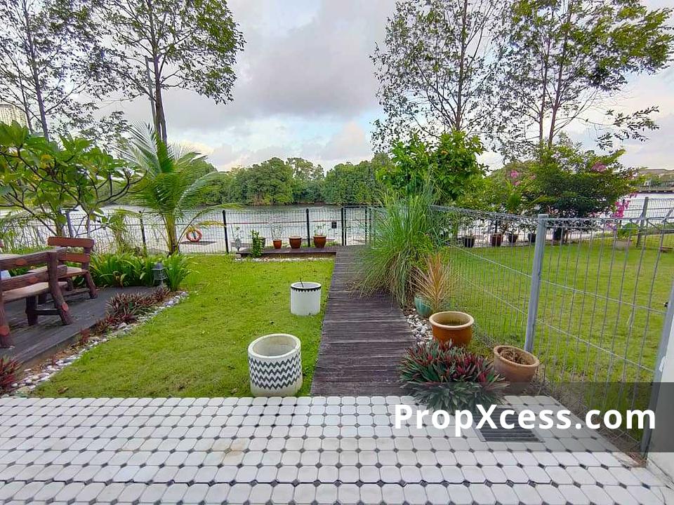4-Bedroom Terrace / Link for sale in Johor photo 16