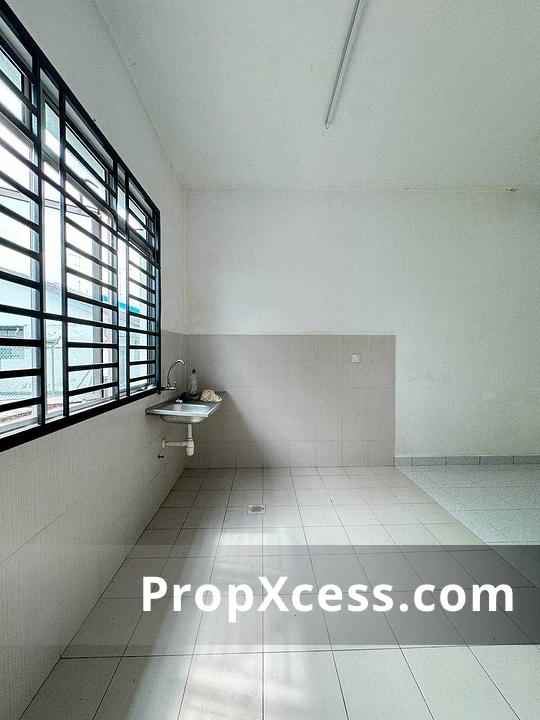 3-Bedroom Terrace / Link for sale in Johor photo 6