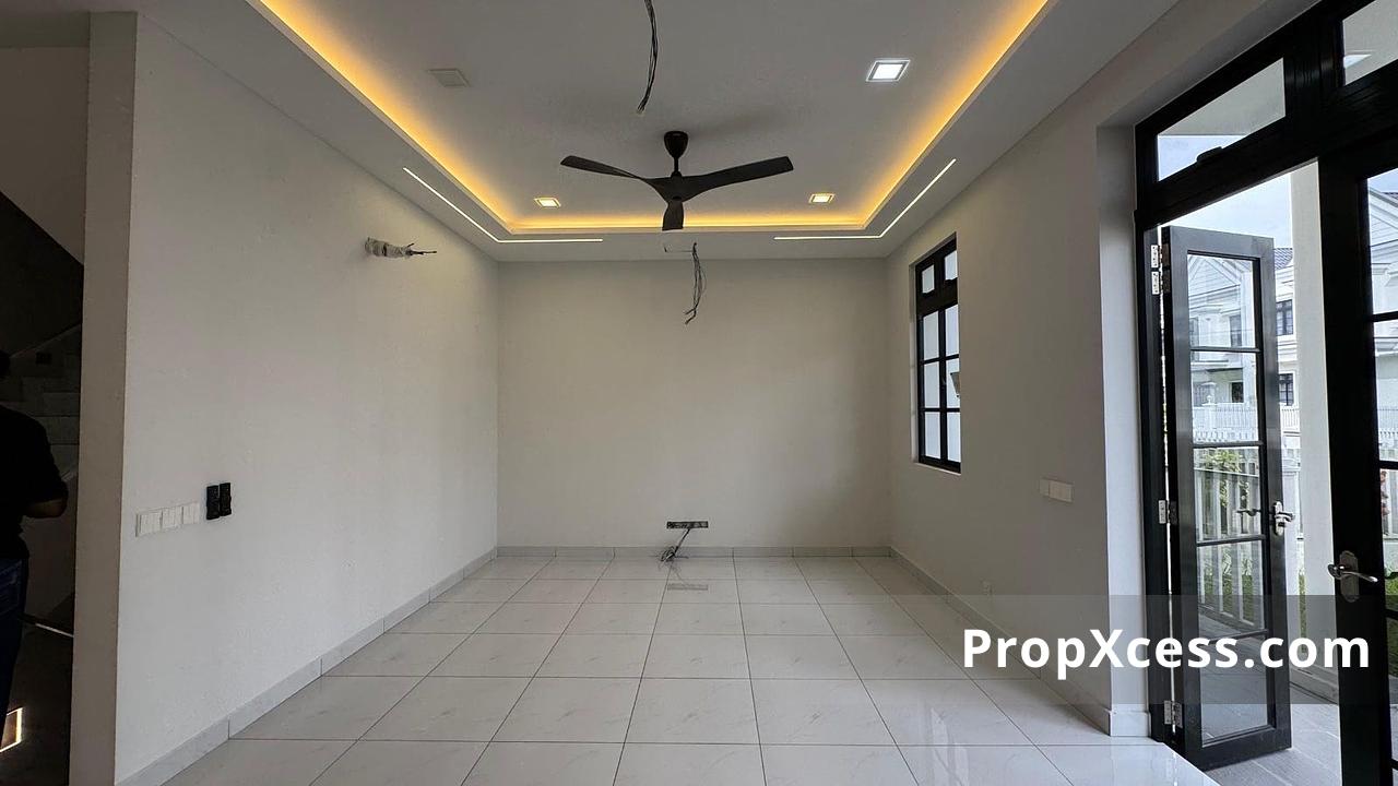 4-Bedroom Terrace / Link for sale in Iskandar Puteri, Johor photo 3
