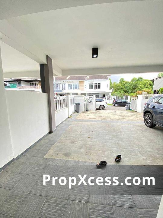 4-Bedroom Terrace / Link for sale in Iskandar Puteri, Johor photo 2