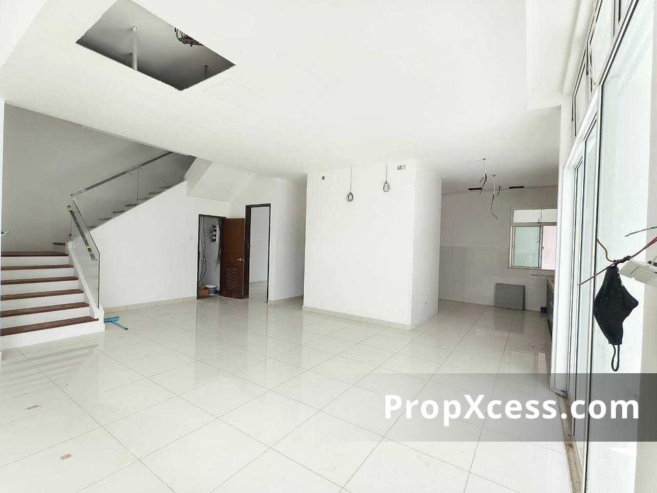 5-Bedroom Semi-Detached for sale in Johor photo 3