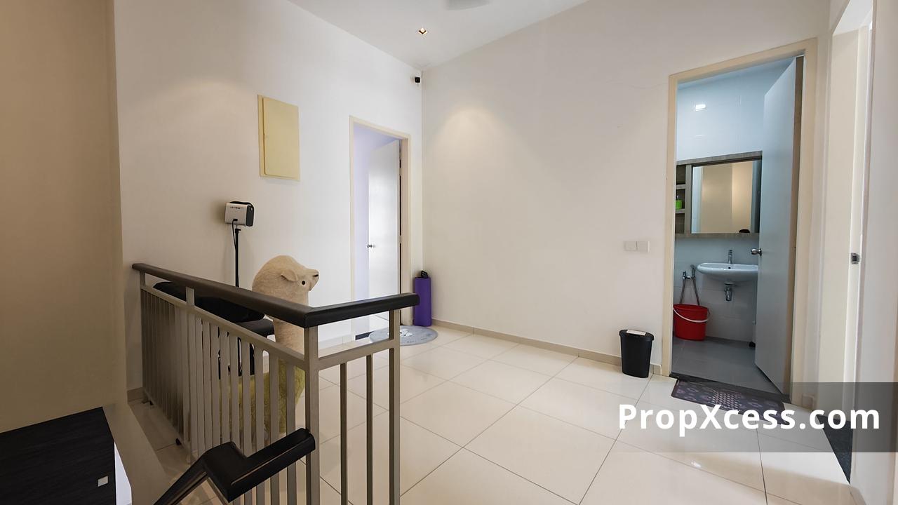 4-Bedroom Terrace / Link for sale in Johor Bahru, Johor photo 10