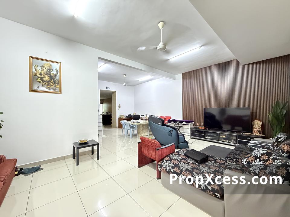 5-Bedroom Terrace / Link for sale in Selangor photo 1