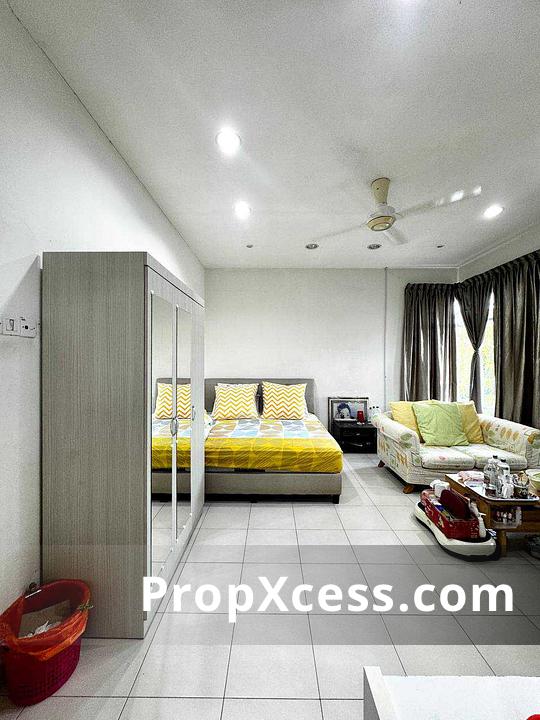 4-Bedroom Condominium for sale in Johor photo 8