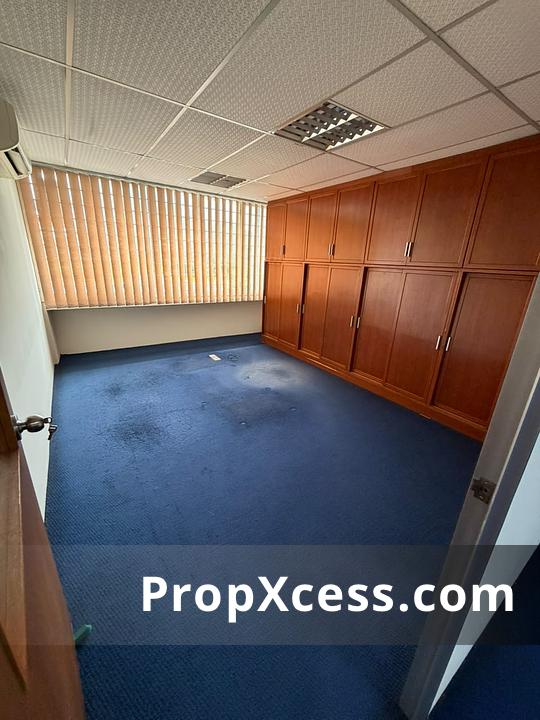 Office for rent in Jalan Sri Puchong 2B Office lot for rent 办公室出售 puchong office for rent, Petaling Jaya, Selangor