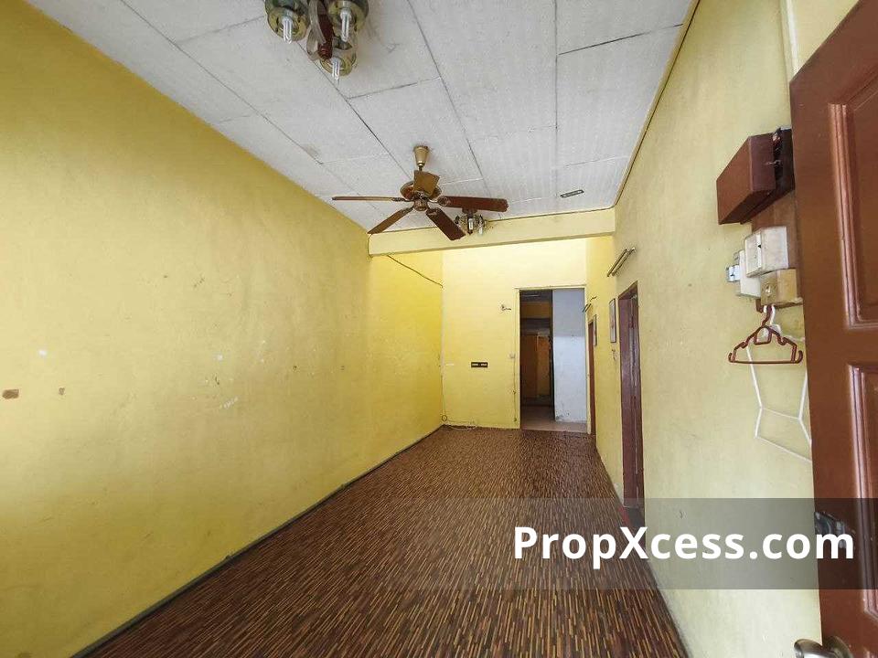 4-Bedroom Terrace / Link for sale in Kelantan photo 15