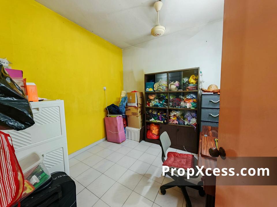 7-Bedroom Terrace / Link for sale in Petaling Jaya, Selangor photo 8