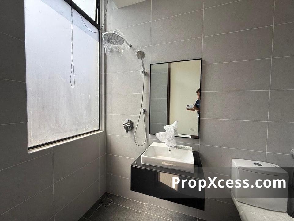 4-Bedroom Terrace / Link for sale in Iskandar Puteri, Johor