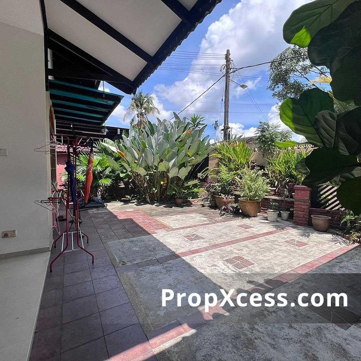 7-Bedroom Bungalow / Detached for sale in Johor Bahru, Johor photo 4