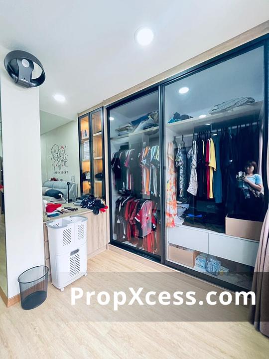 5-Bedroom Terrace / Link for sale in Kuala Lumpur photo 3