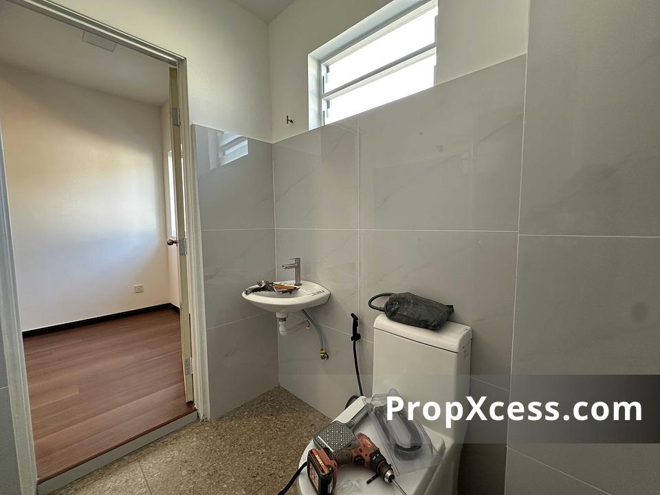 4-Bedroom Terrace / Link for sale in Selangor photo 10