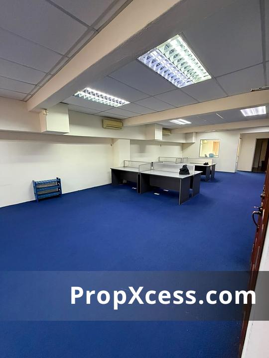 Office for rent in Jalan Sri Puchong 2B Office lot for rent 办公室出售 puchong office for rent, Petaling Jaya, Selangor